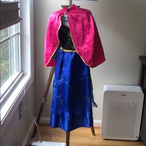 Anna costume